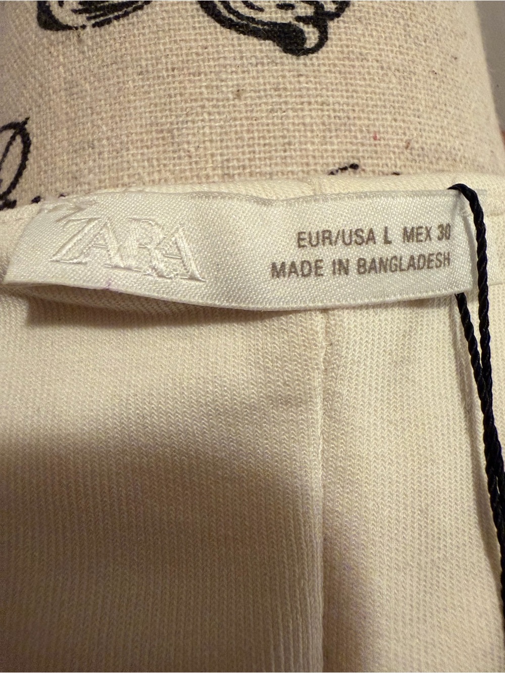 Zara Cream Tailored Button-Front Vest - Picture 4 of 5